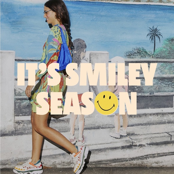 FARM Rio Smiley Cropped Tee - Picture 8 of 8